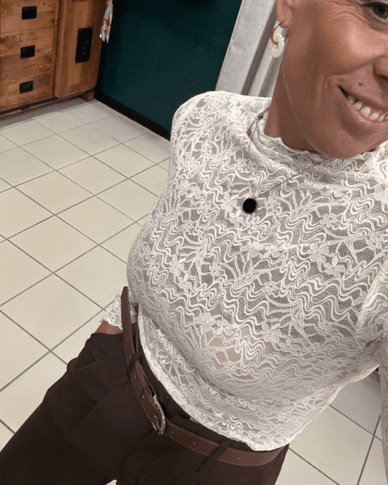 Top dentelle