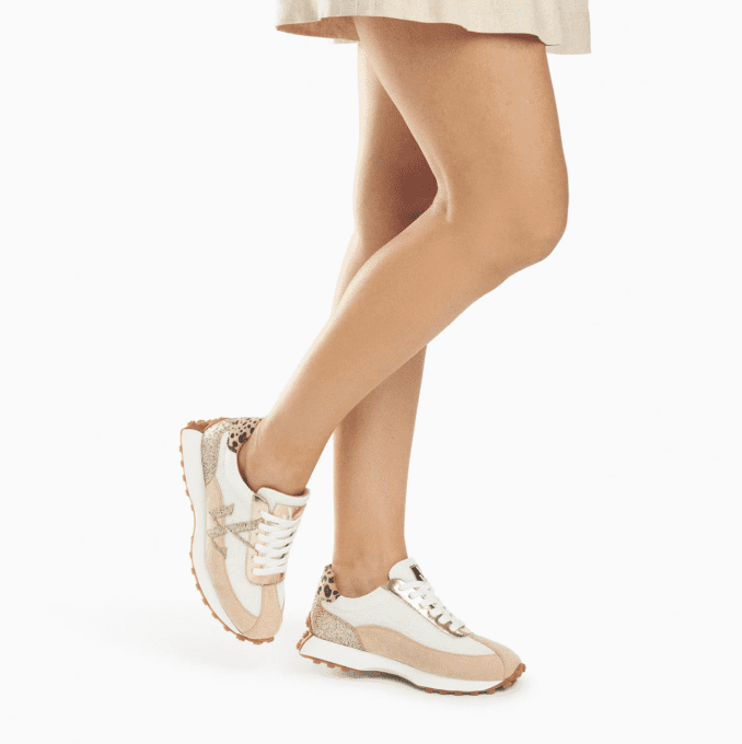 Baskets monogramme Faustine ivoire et beige à semelle running